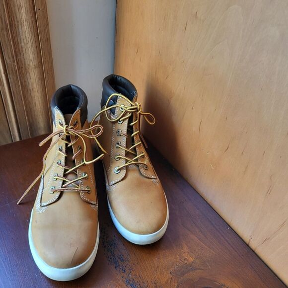 Timberland Boots with Ortholite Soles - Size 8 - Picture 1 of 5